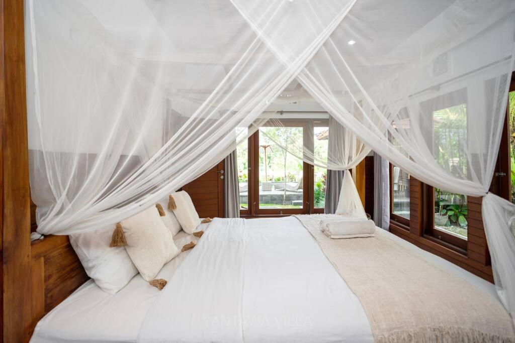 Beautiful 3 Bedroom Jungle View Ubud  Luaran gambar
